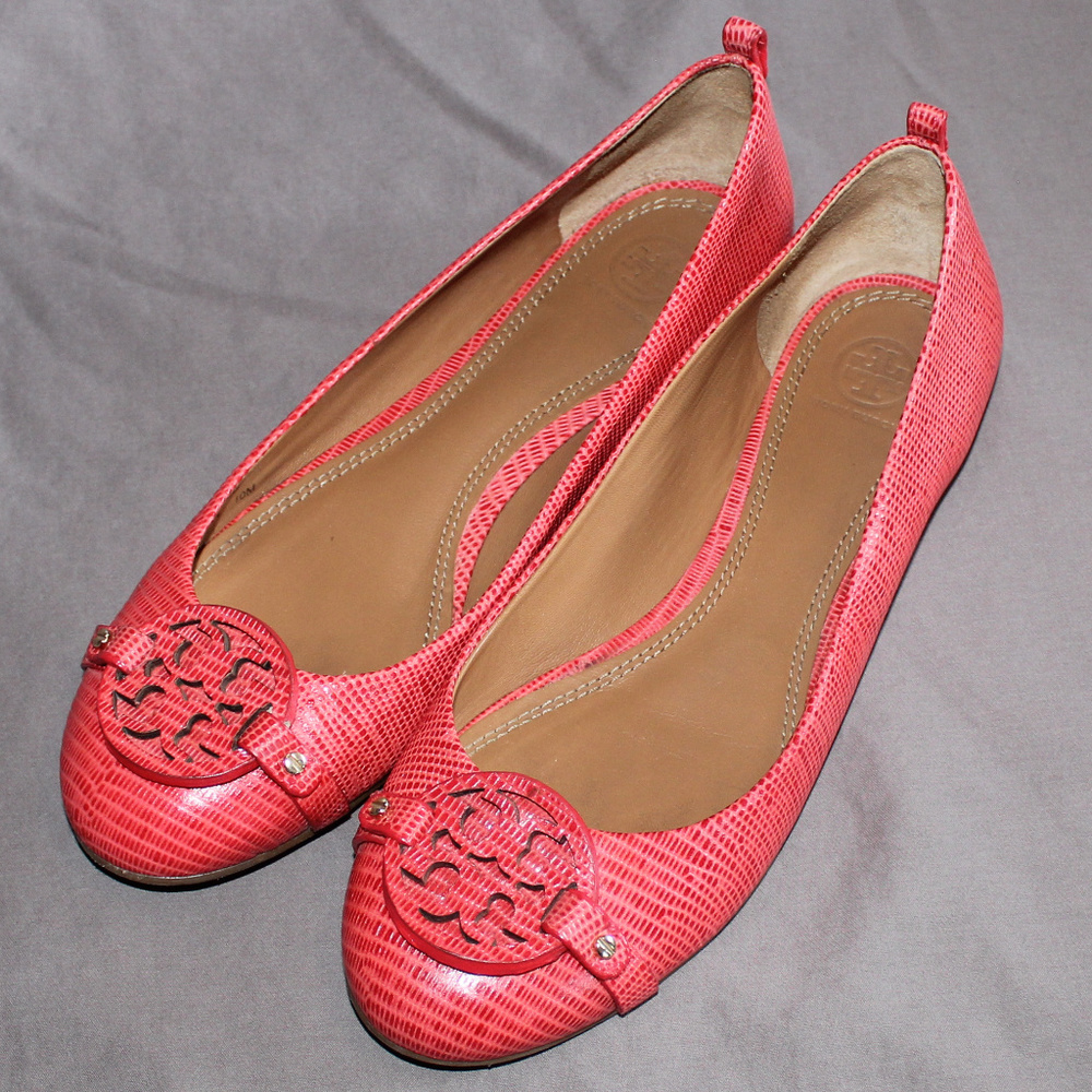 Tory Burch coral ballet flats